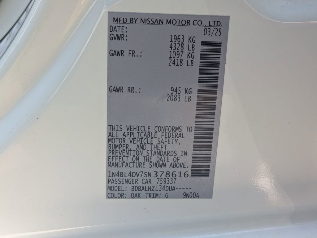 Used 2025 Nissan Altima 2.5 SV image 32