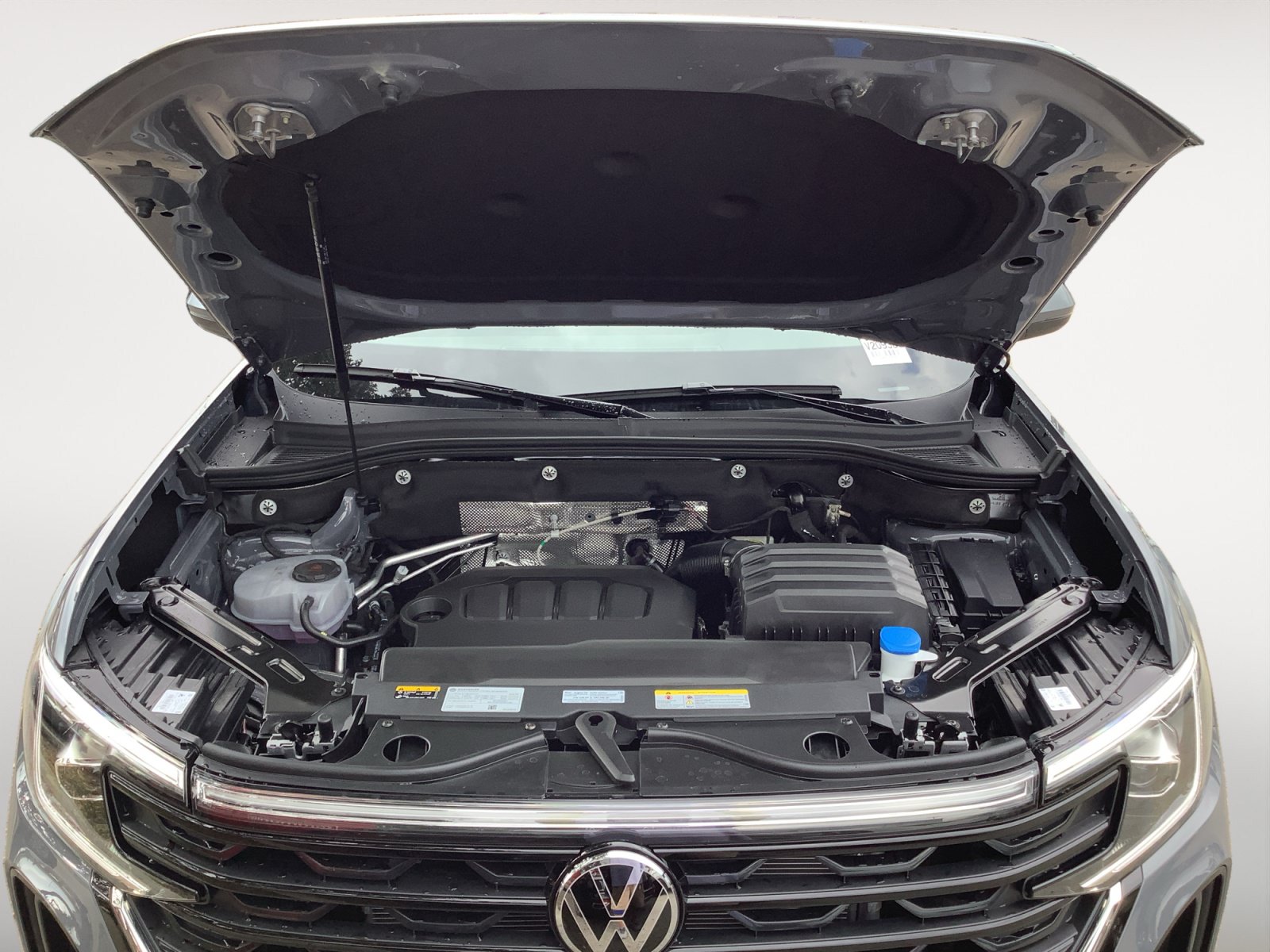 New 2026 Volkswagen Atlas Cross Sport SE FWD image 12
