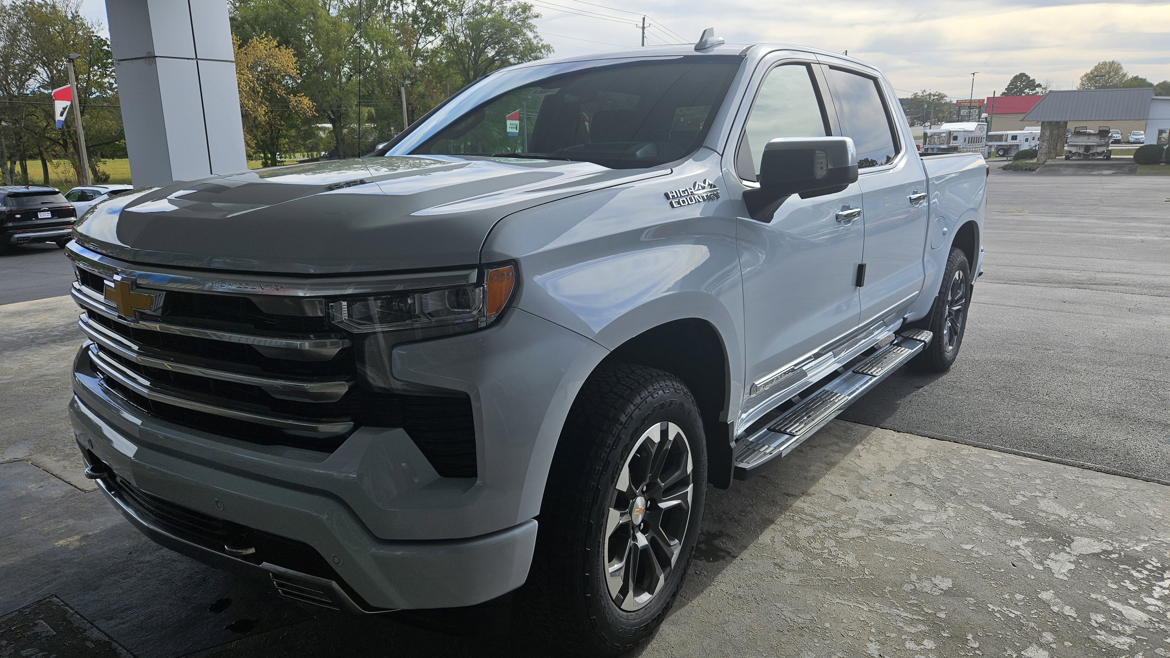 New 2026 Chevrolet Silverado 1500 High Country w/ Technology Package image 2
