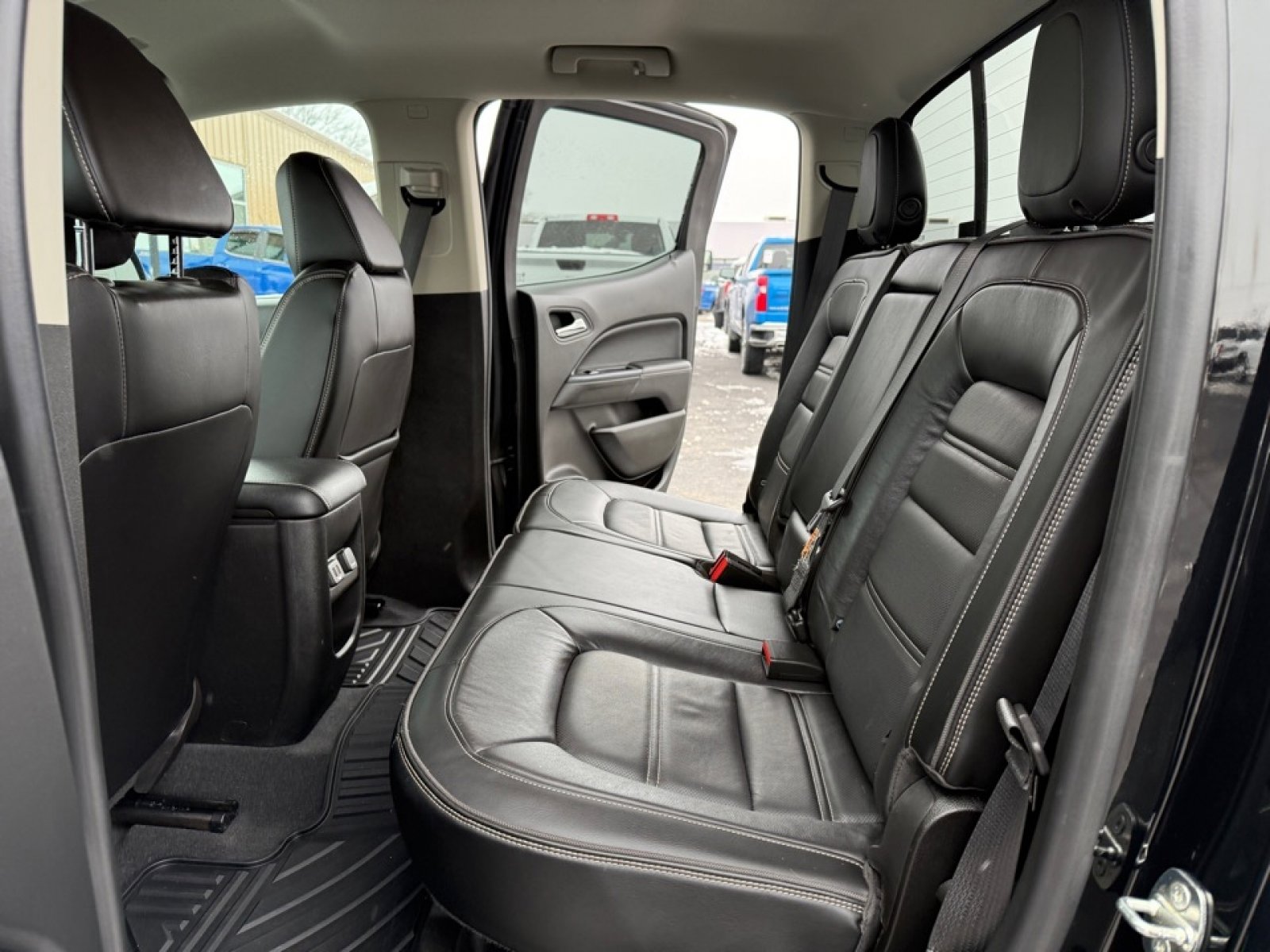 Used 2020 GMC Canyon Denali image 14