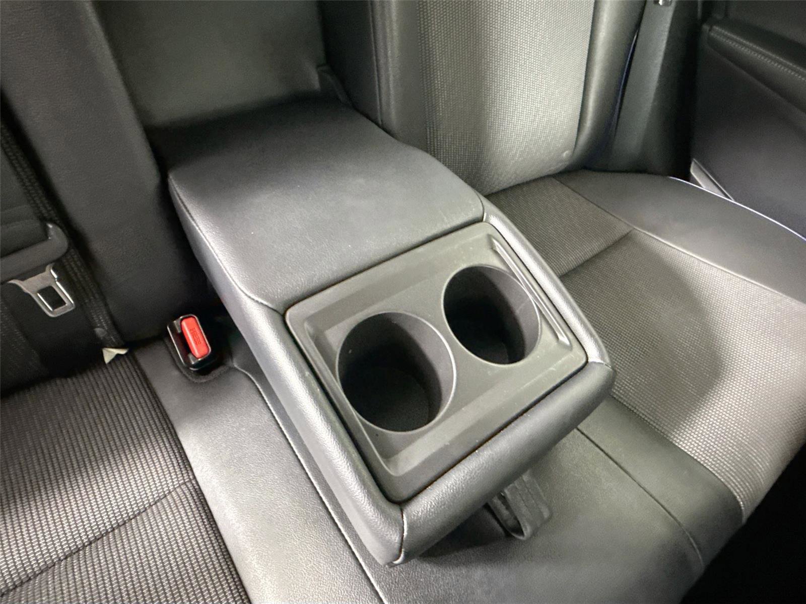 Used 2017 Toyota Corolla SE image 33