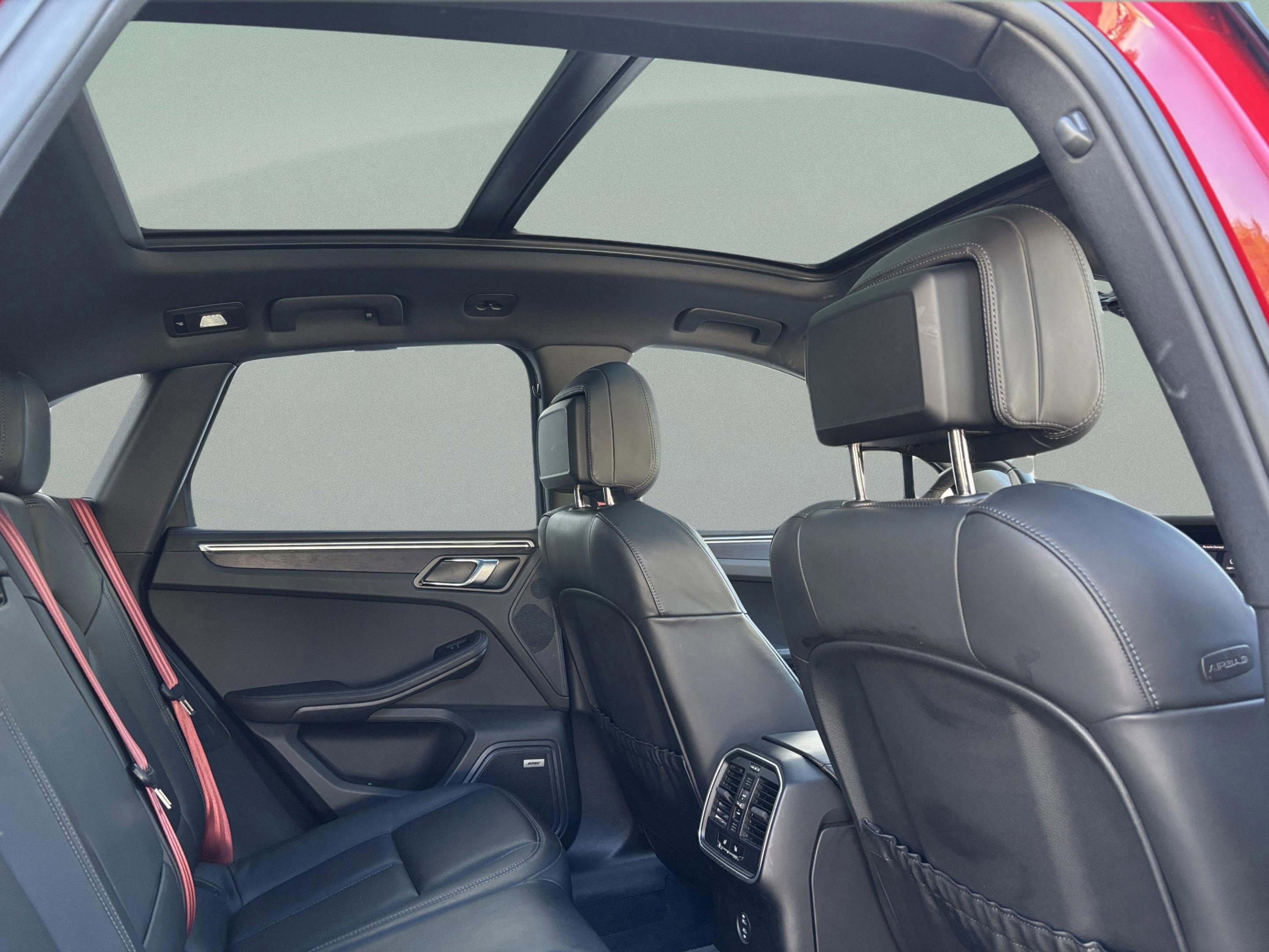 Used 2022 Porsche Macan GTS image 22