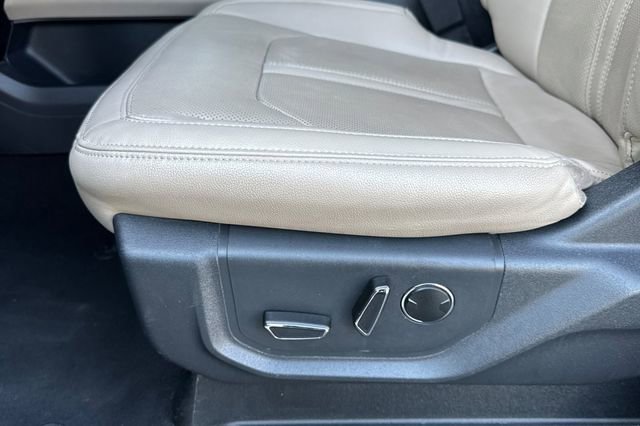 Used 2024 Ford Expedition Limited AWD/4WD image 13