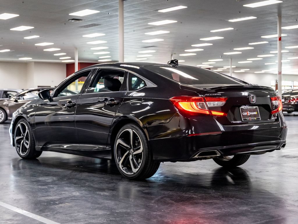 Used 2018 Honda Accord Sport image 4