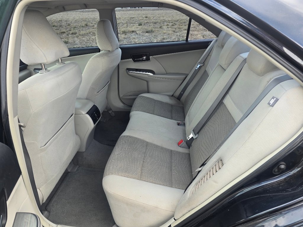 Used 2013 Toyota Camry XLE w/ Convenience Pkg image 14