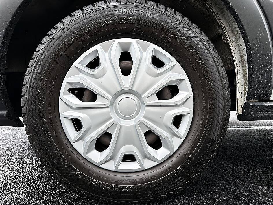 Used 2018 Ford Transit 350 XLT RWD image 8