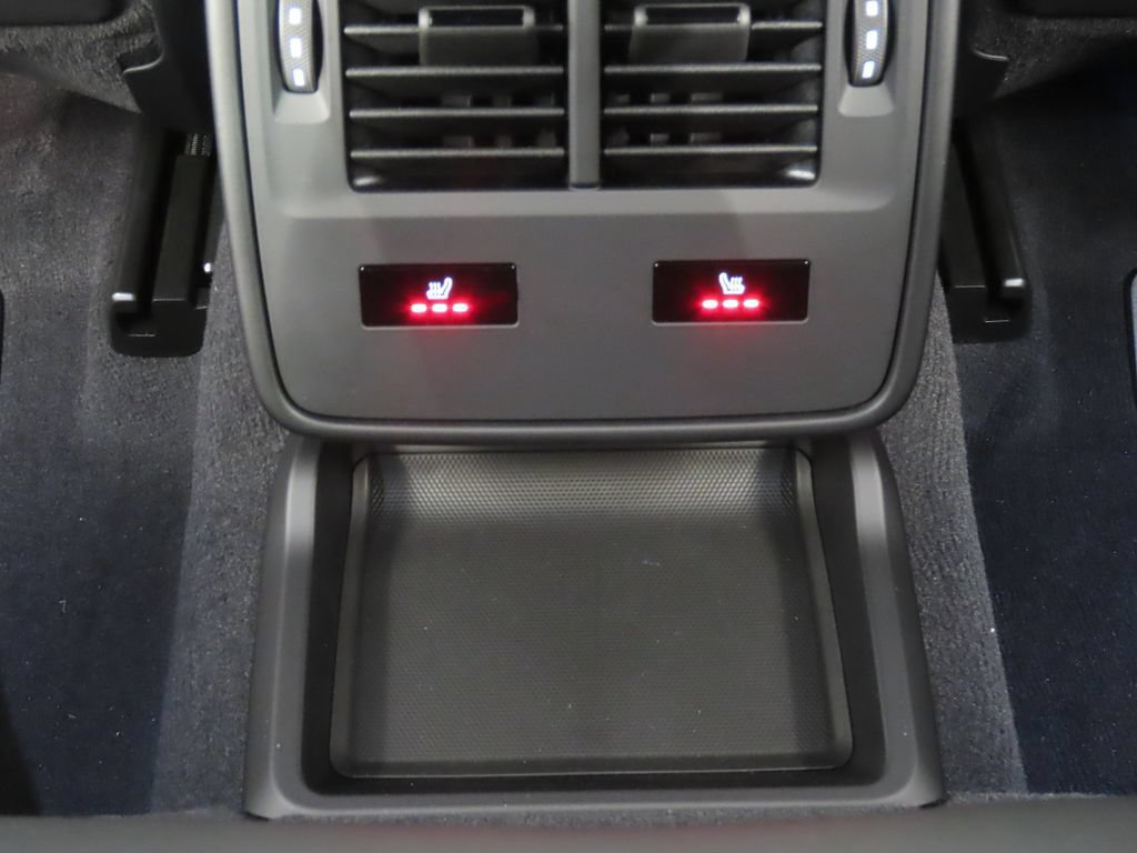 New 2026 Porsche Taycan Turbo AWD/4WD image 34