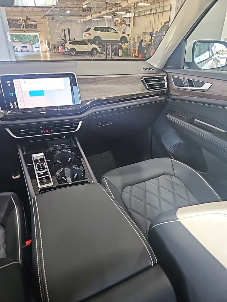 New 2026 Volkswagen Atlas SEL Premium R-Line image 26