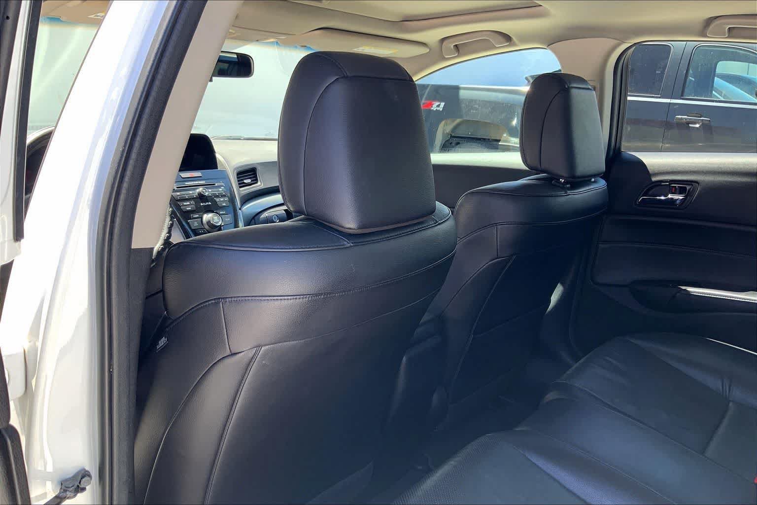 Used 2014 Acura ILX FWD image 12