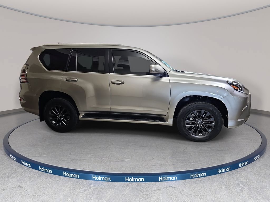 Certified 2023 Lexus GX 460 Premium w/ Premium Package AWD/4WD image 4