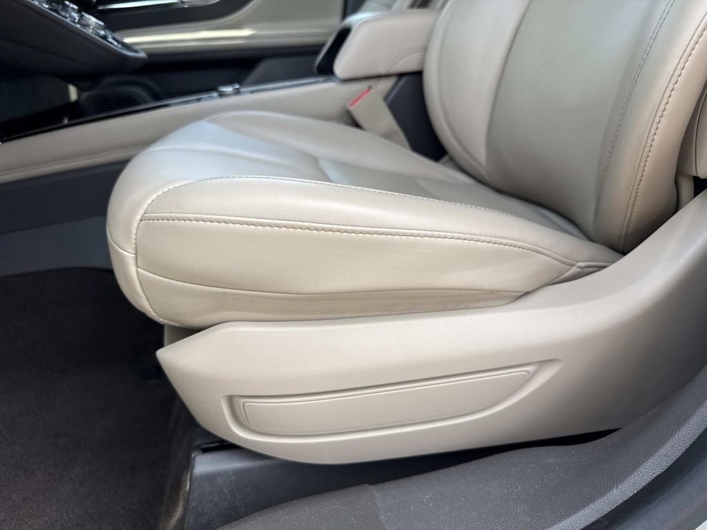 Used 2021 Lincoln Corsair FWD w/ Equipment Group 101A image 20