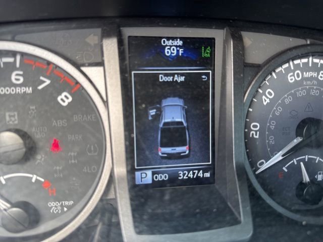 Used 2023 Toyota Tacoma TRD Off-Road w/ Technology Package AWD/4WD image 14