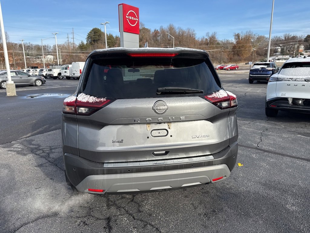 Used 2022 Nissan Rogue SV image 6
