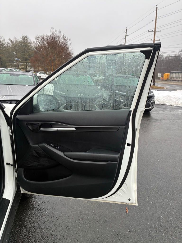 Used 2024 Kia Seltos LX image 45