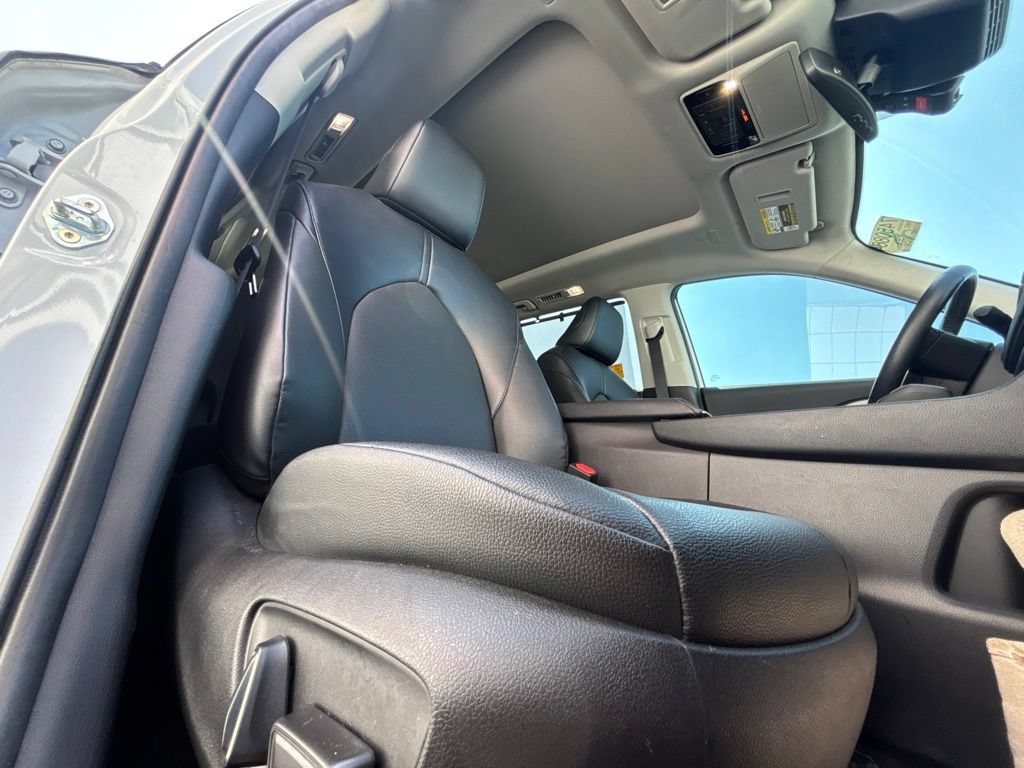 Used 2024 Toyota Grand Highlander AWD image 30
