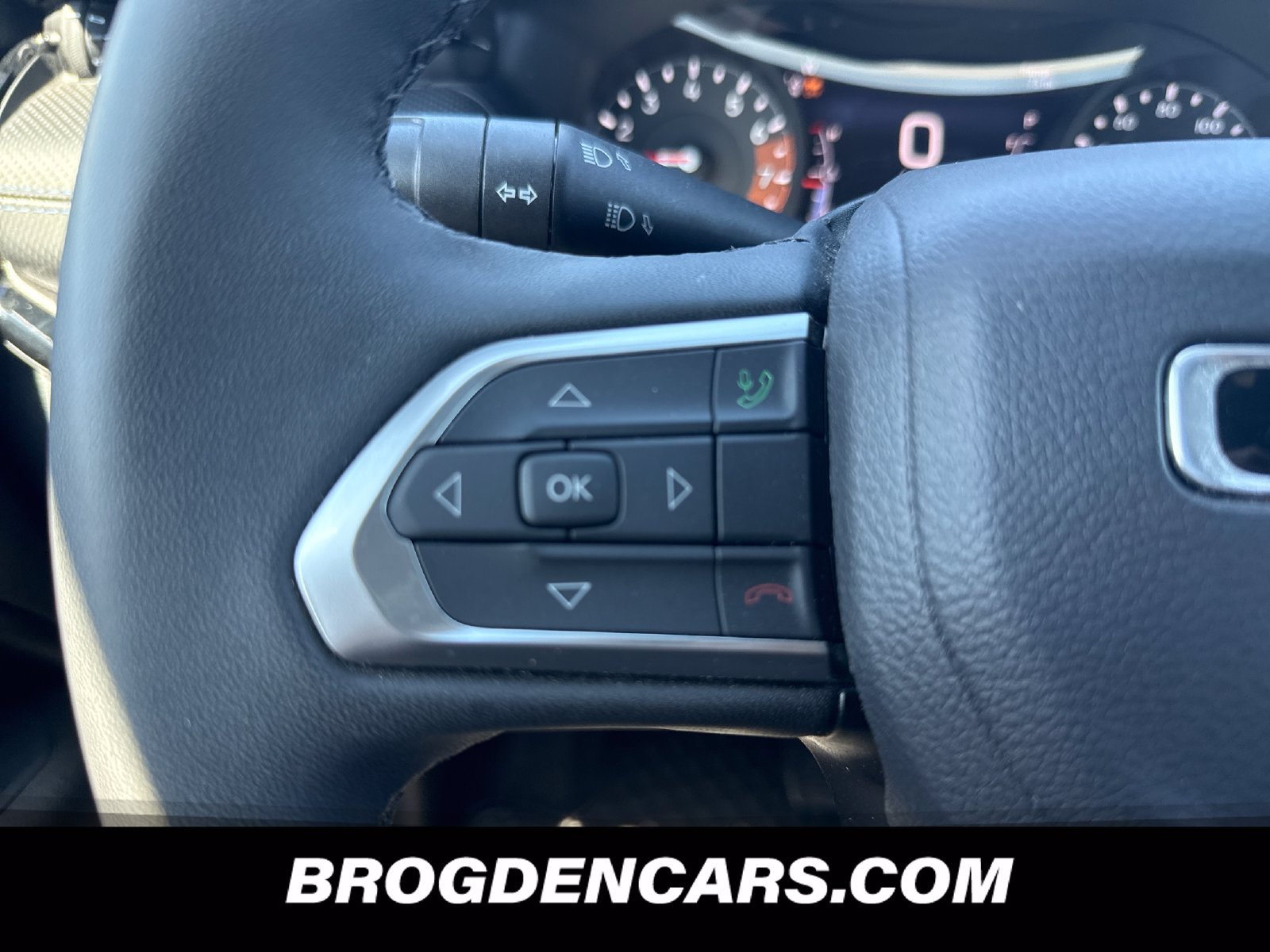 Used 2025 Jeep Compass Latitude w/ Convenience Group AWD/4WD image 5