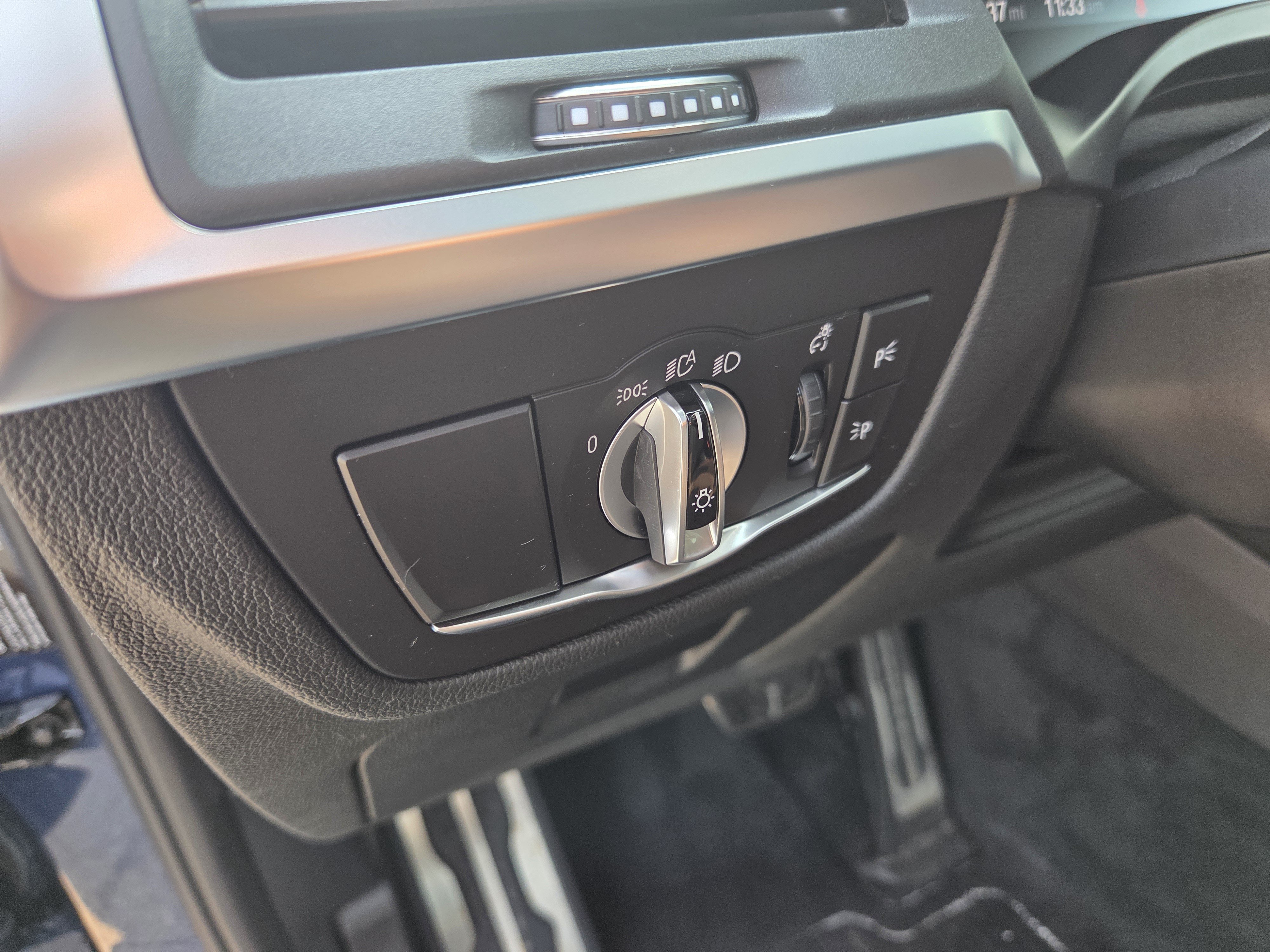 Certified 2023 BMW X3 xDrive30i w/ M Sport Package AWD/4WD image 11