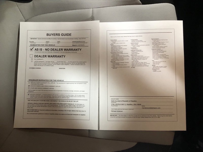 Used 2023 Hyundai Venue SEL image 32