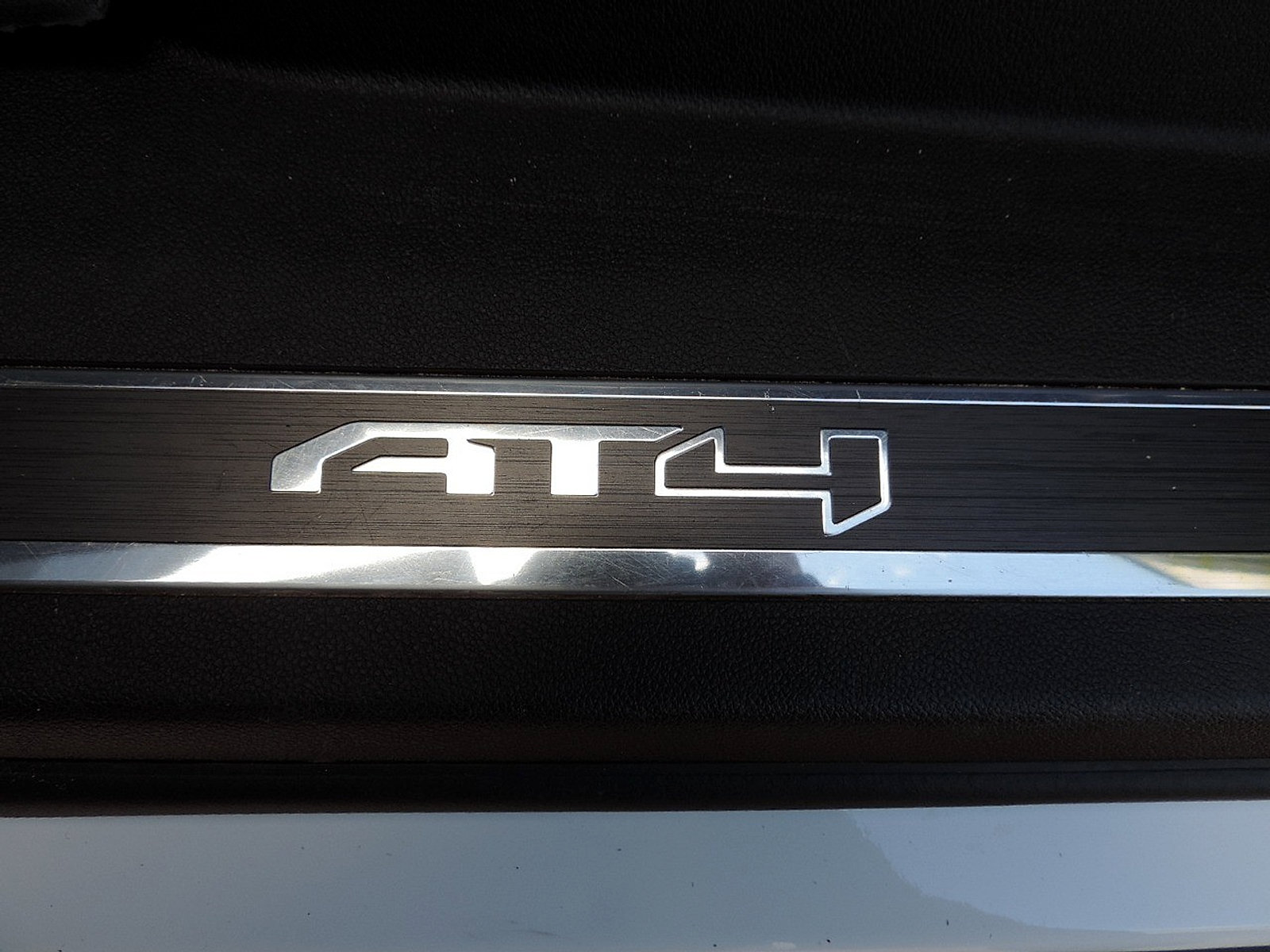 Certified 2024 GMC Yukon XL AT4 AWD/4WD image 18