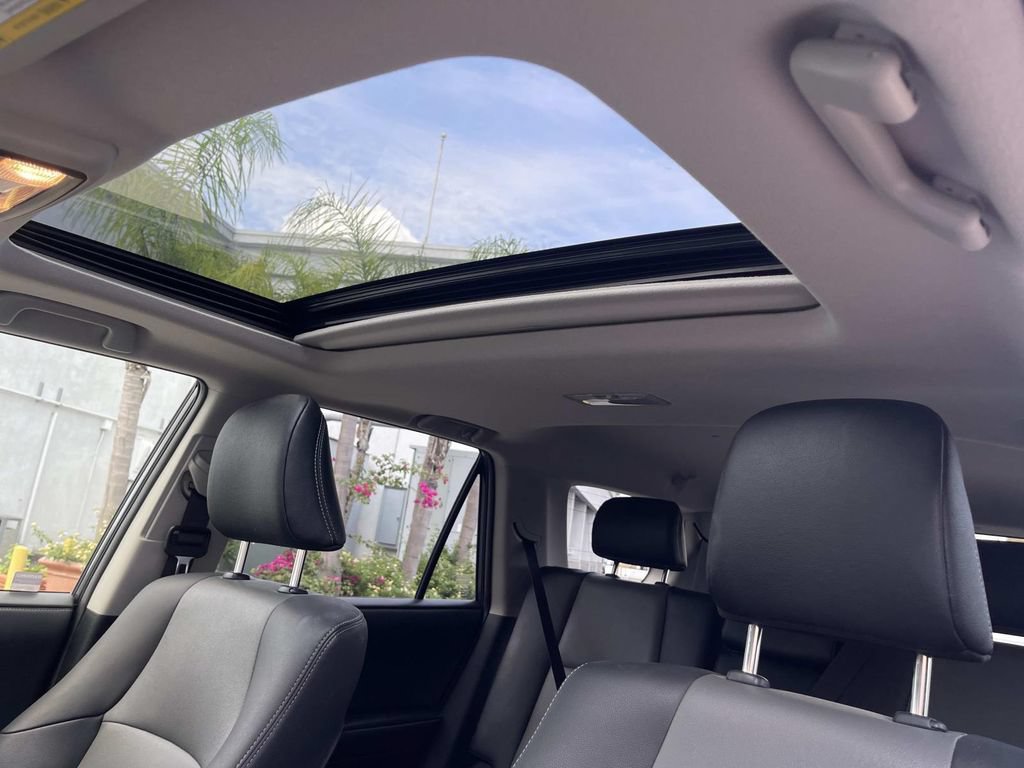 Used 2024 Toyota 4Runner SR5 Premium w/ Moonroof Package AWD/4WD image 22