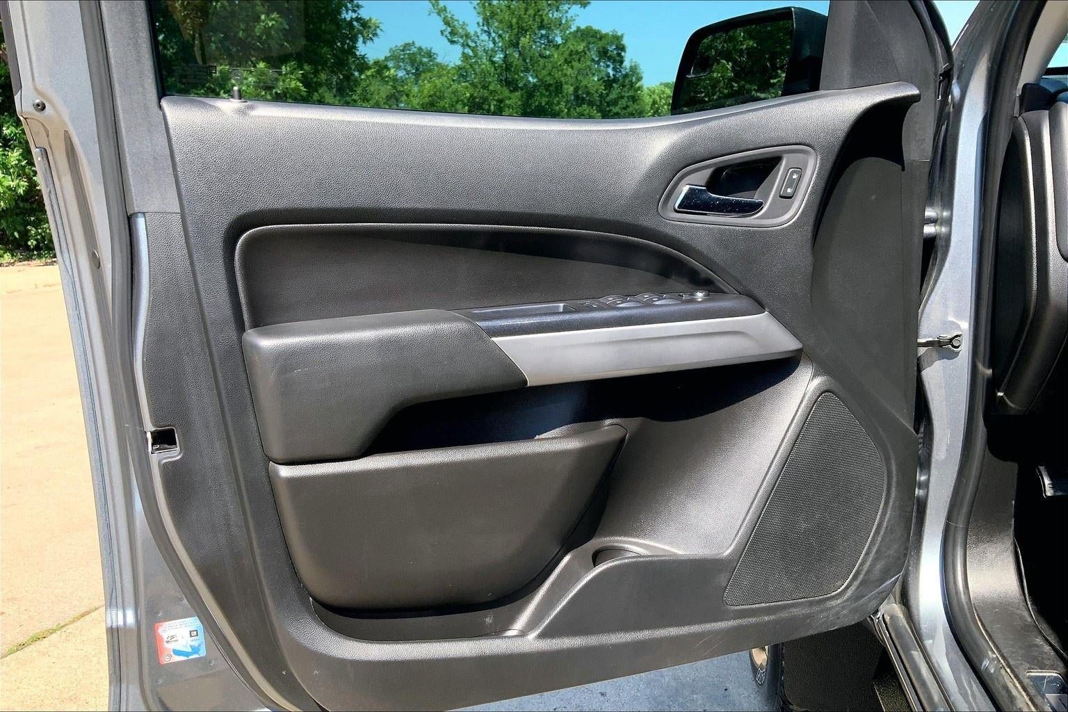 Used 2019 Chevrolet Colorado ZR2 AWD/4WD image 24