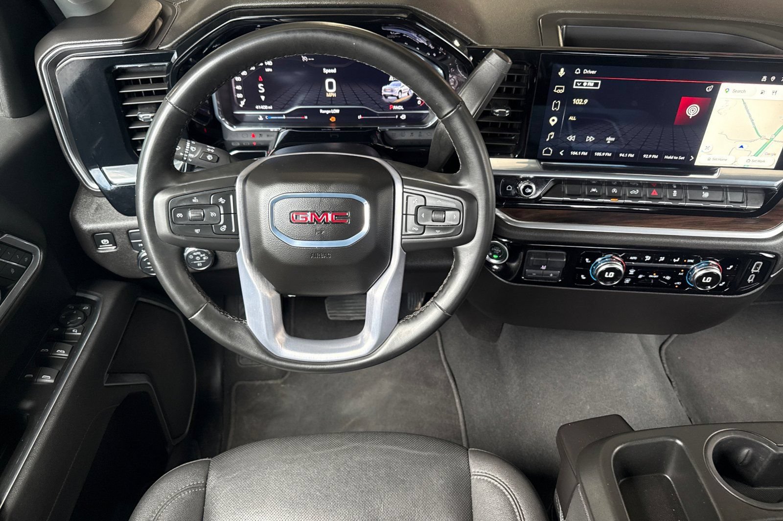Used 2025 GMC Sierra 1500 SLT AWD/4WD image 15