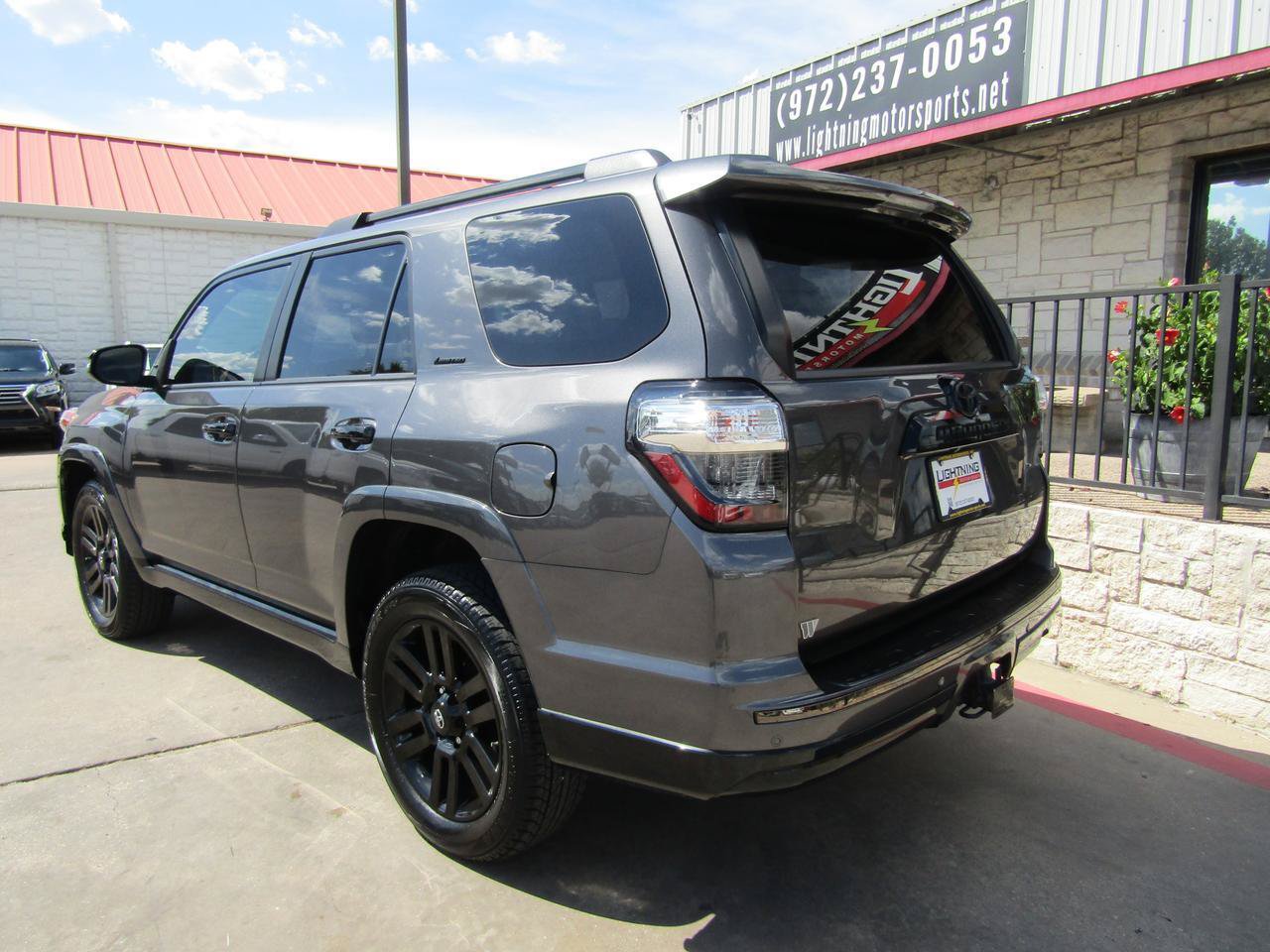 Used 2019 Toyota 4Runner Limited AWD/4WD image 3