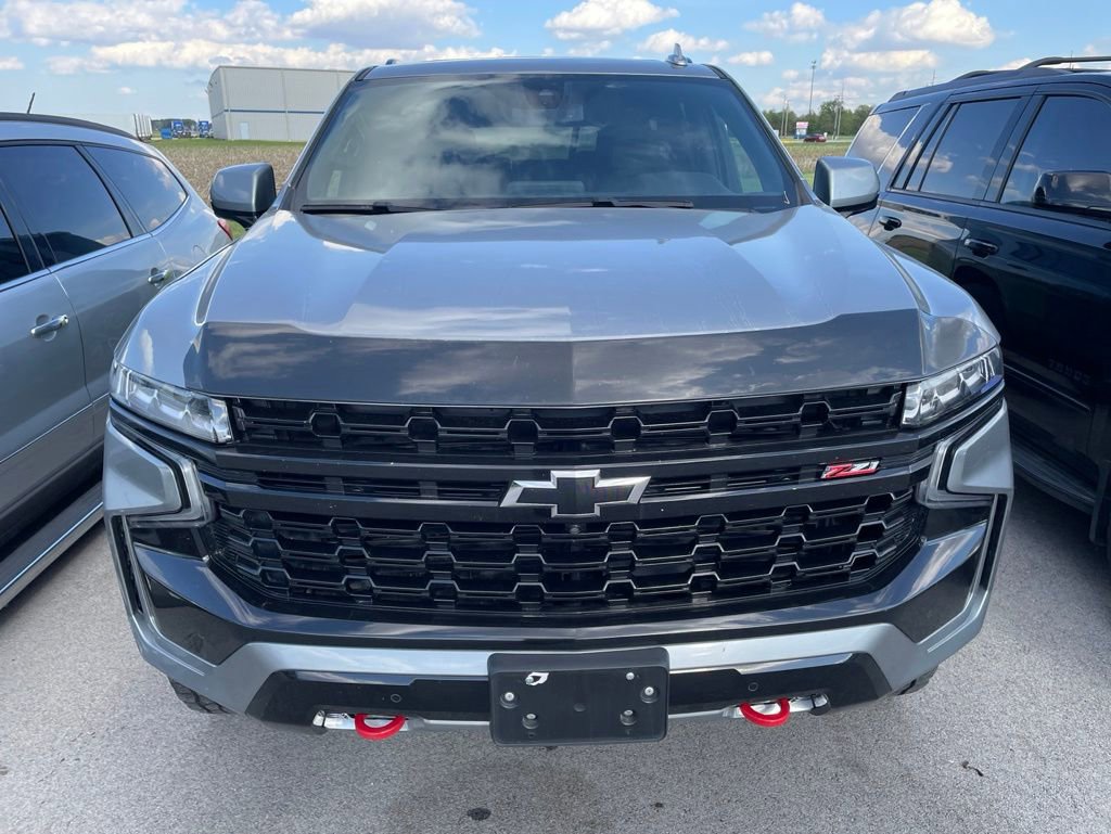 Used 2023 Chevrolet Tahoe Z71 w/ Luxury Package AWD/4WD image 11