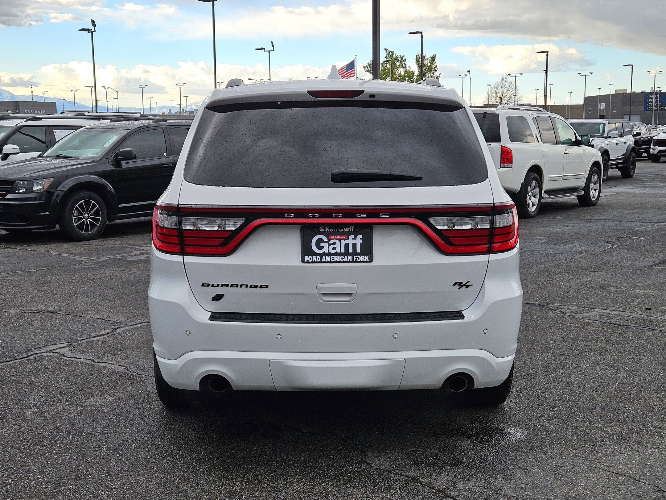 Used 2018 Dodge Durango R/T w/ Technology Group image 7