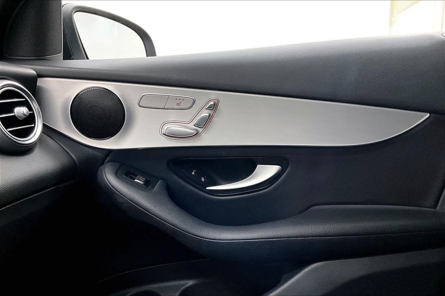 Certified 2022 Mercedes-Benz GLC 300 image 32