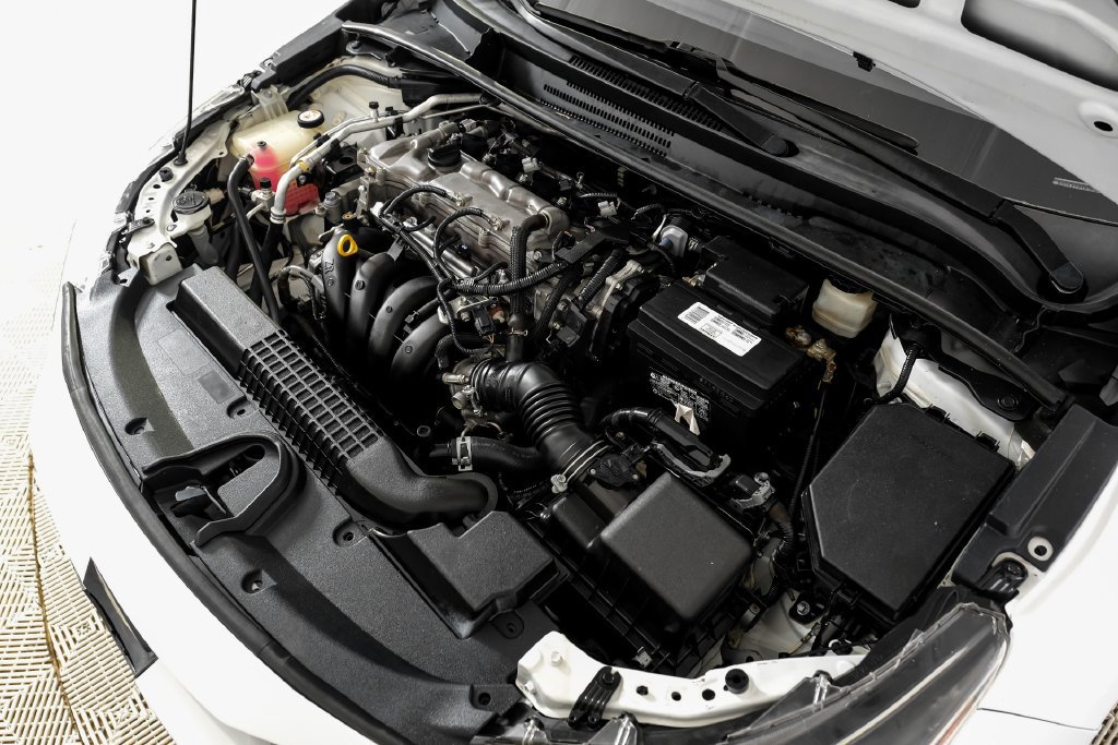 Used 2020 Toyota Corolla LE FWD image 48