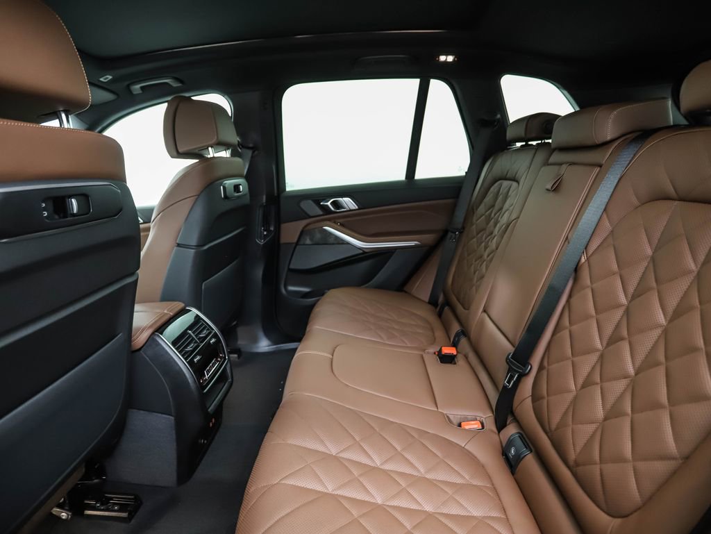 New 2026 BMW X5 xDrive40i w/ M Sport Package image 22