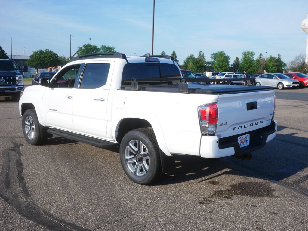 Used 2019 Toyota Tacoma Limited AWD/4WD image 7