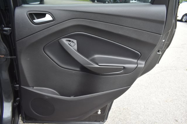 Used 2019 Ford Escape SE FWD image 38