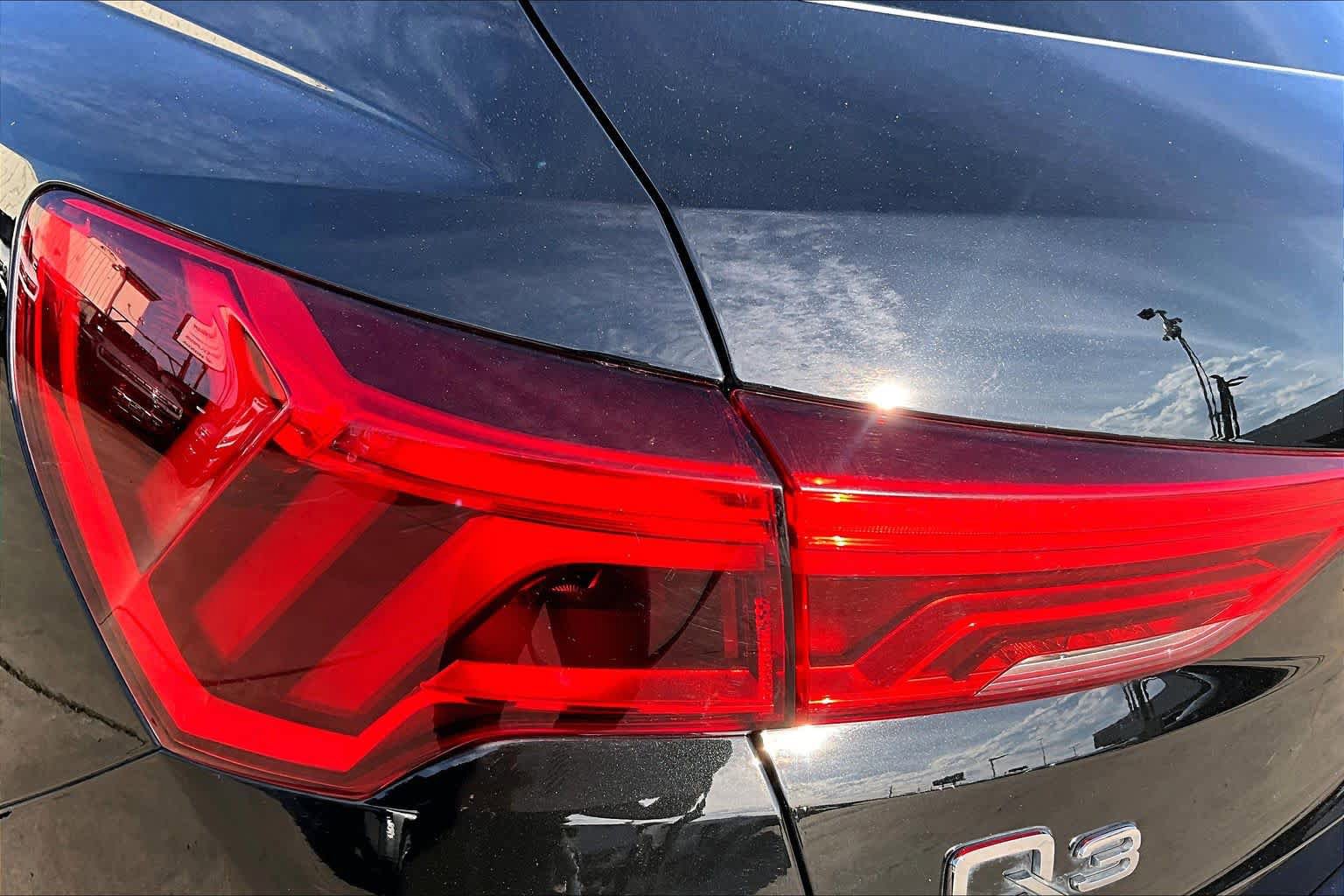 Used 2021 Audi Q3 2.0T Premium Plus w/ Premium Plus Package AWD/4WD image 29