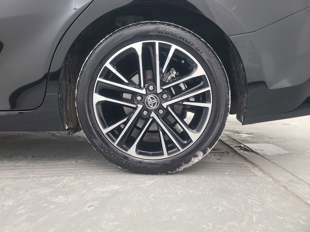 Used 2025 Toyota Camry XSE image 11