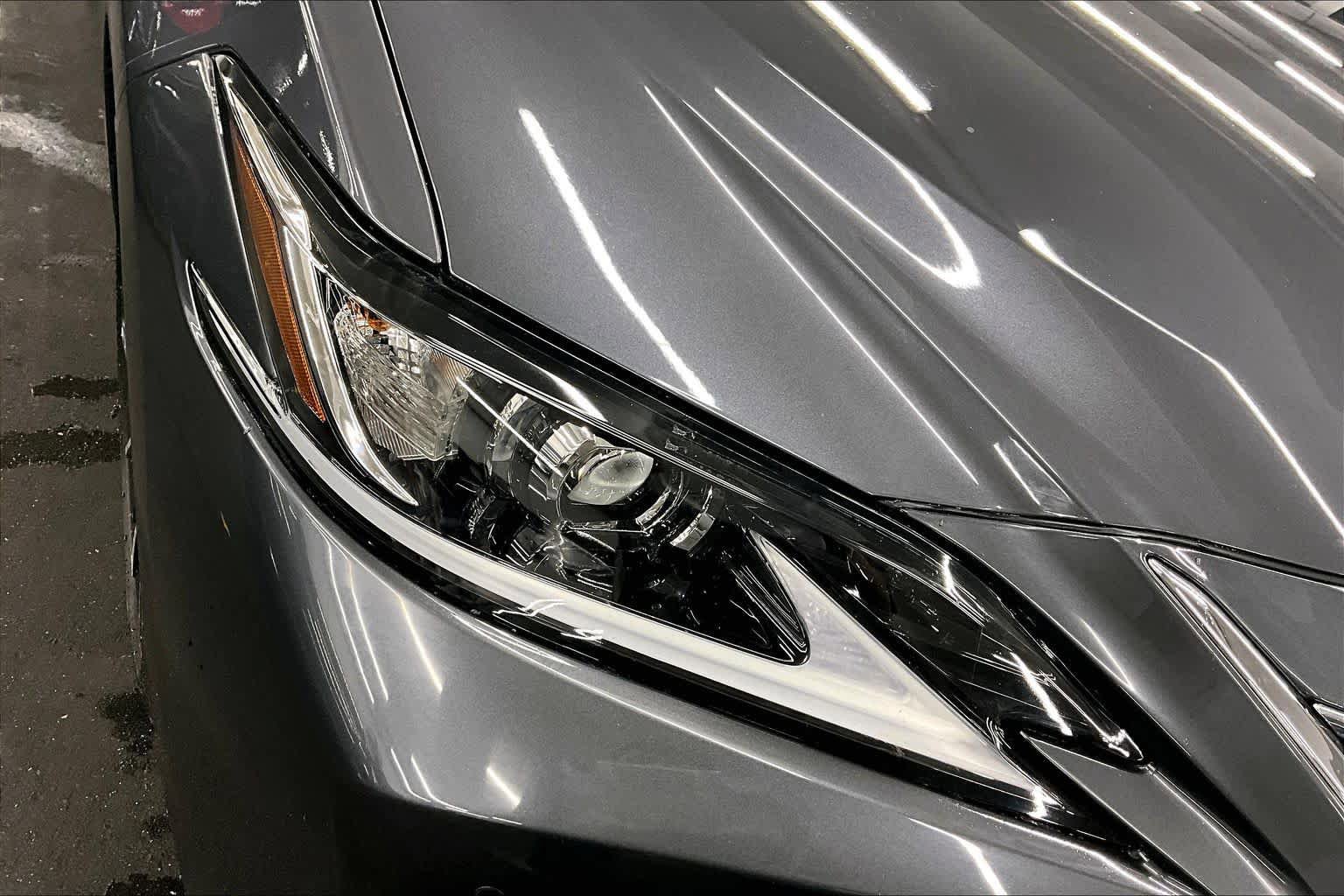Used 2023 Lexus ES 300h w/ Premium Package FWD image 28