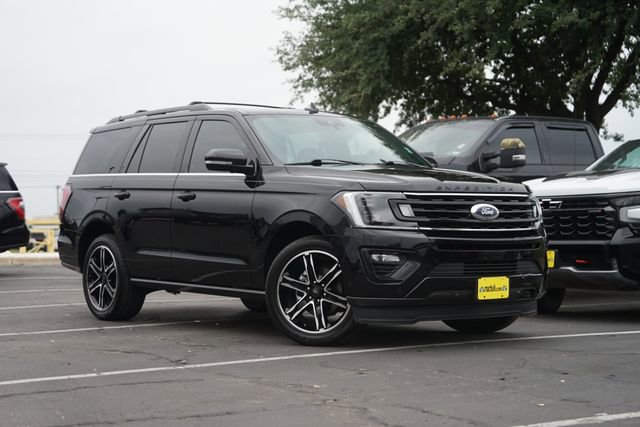 Used 2021 Ford Expedition Limited RWD image 2