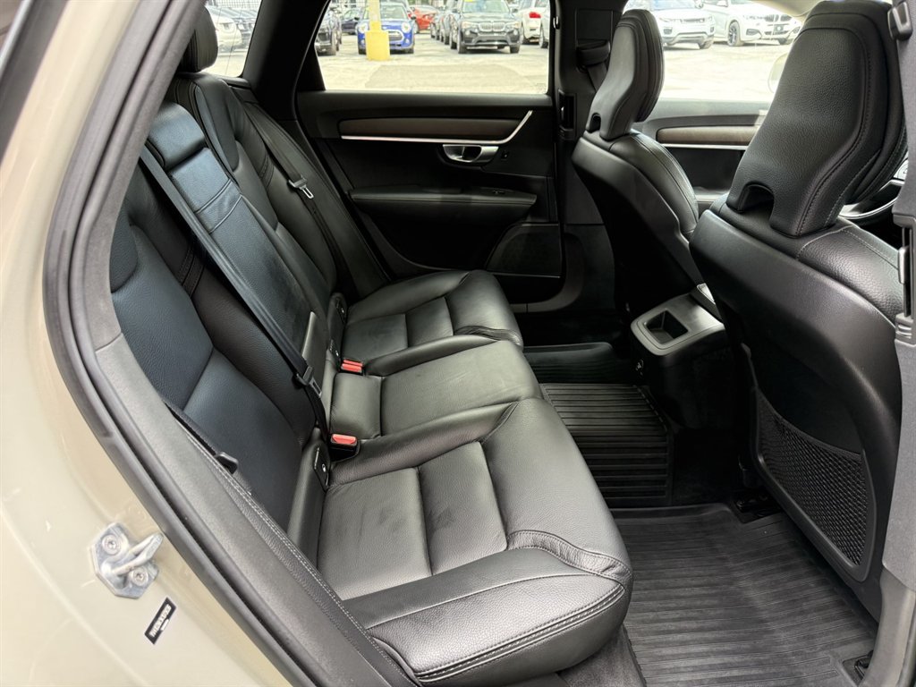 Used 2019 Volvo V90 T5 Cross Country AWD/4WD image 16