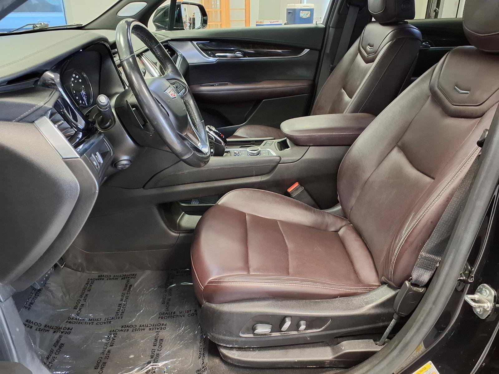 Used 2020 Cadillac XT6 Premium Luxury FWD image 19