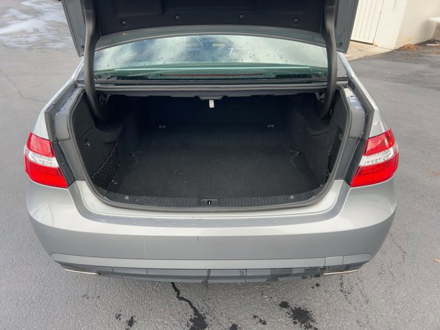 Used 2010 Mercedes-Benz E 350 Sedan image 6