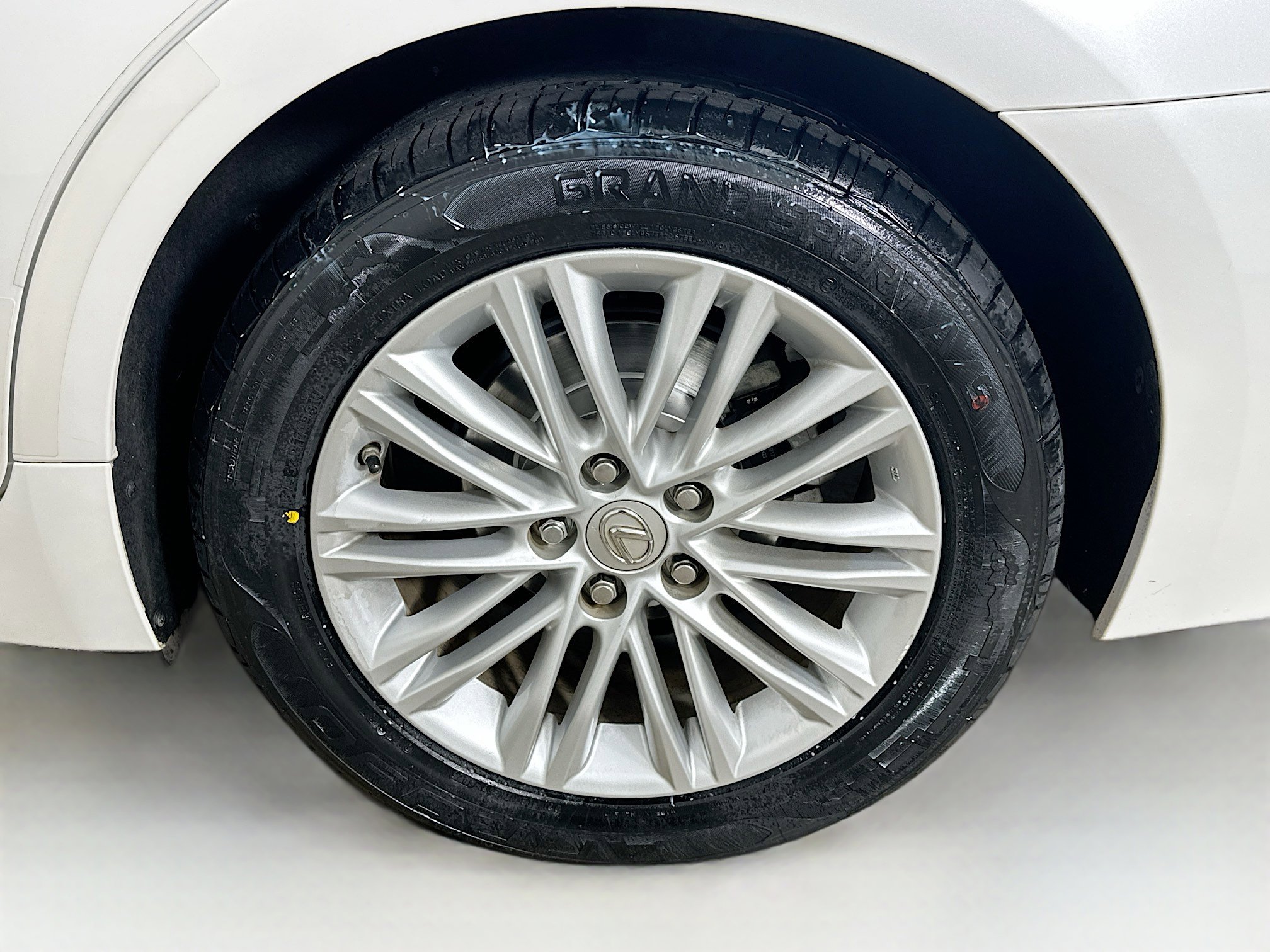 Used 2016 Lexus ES 350 w/ Accessory Package FWD image 11