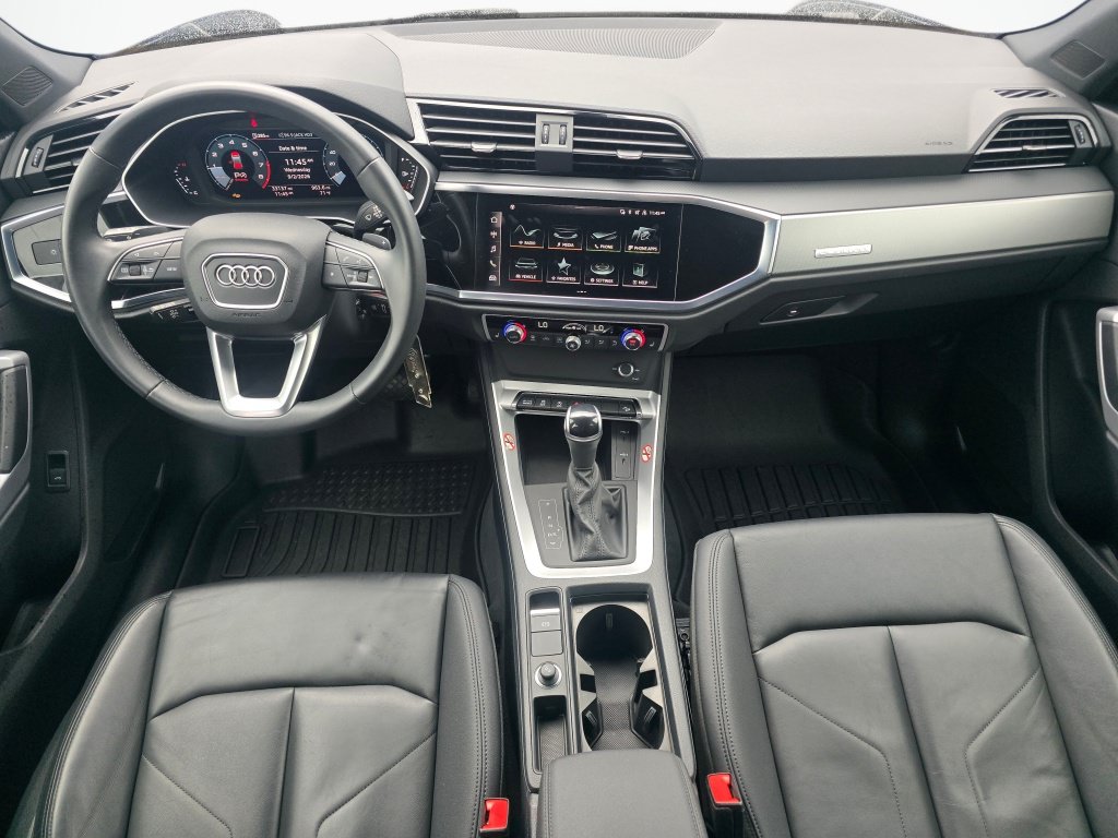 Used 2025 Audi Q3 2.0T Premium AWD/4WD image 17