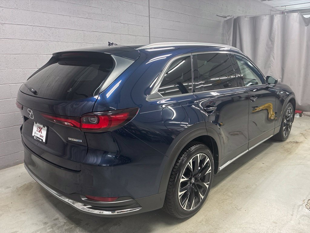 Used 2024 MAZDA CX-90 Plug-In Hybrid w/ Premium Pkg AWD/4WD image 2
