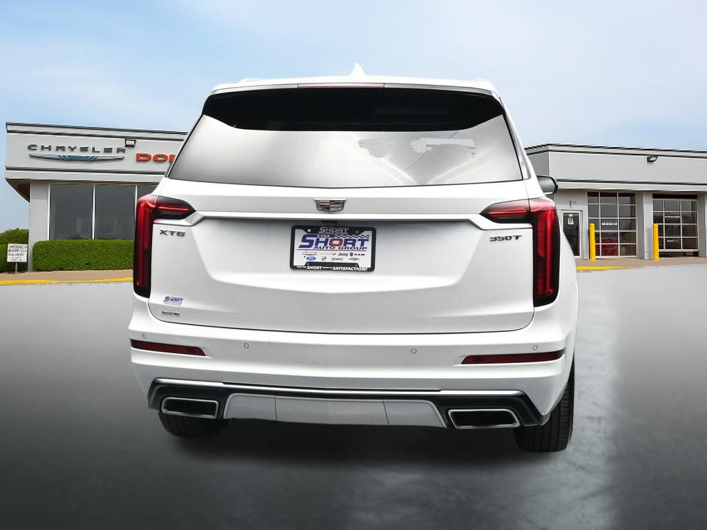Used 2024 Cadillac XT6 Luxury w/ LPO, Floor Liner Package AWD/4WD image 4