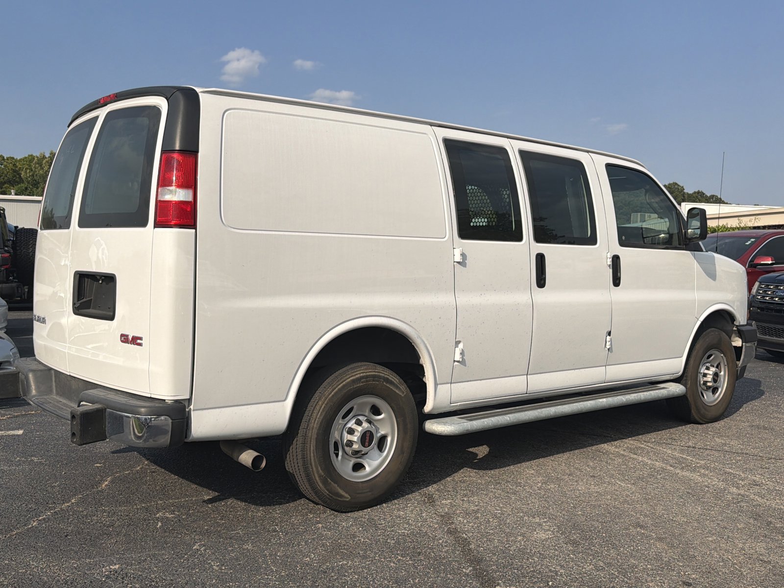 Used 2024 GMC Savana 2500 w/ Driver Convenience Package RWD image 12