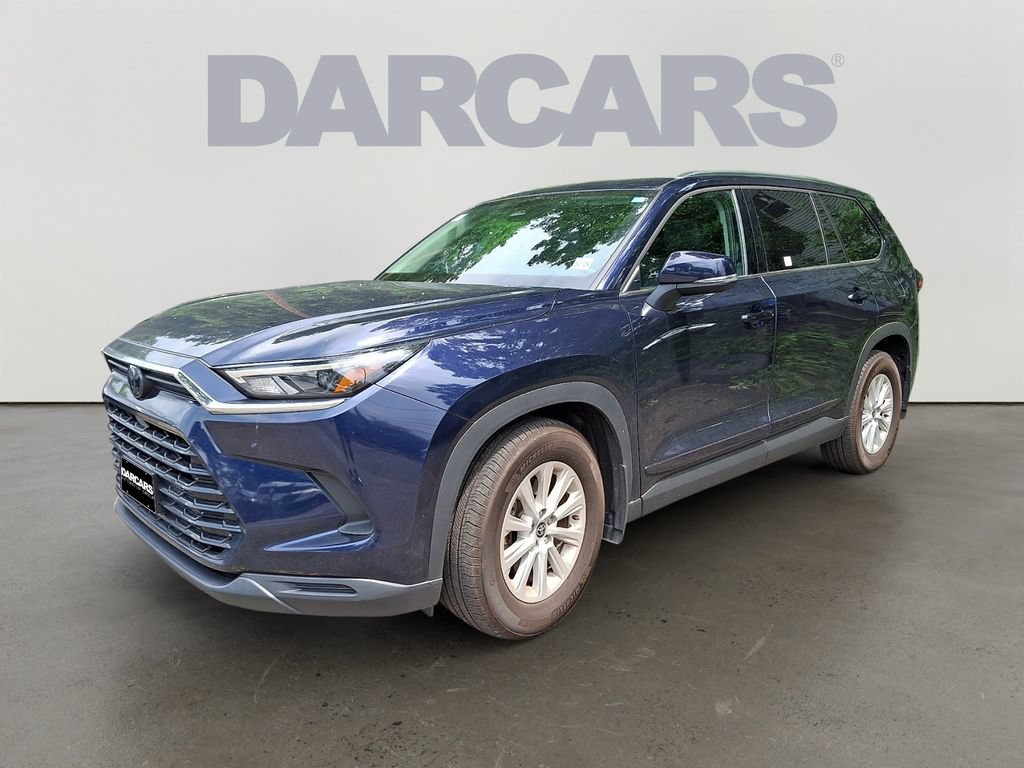Used 2024 Toyota Grand Highlander AWD image 3