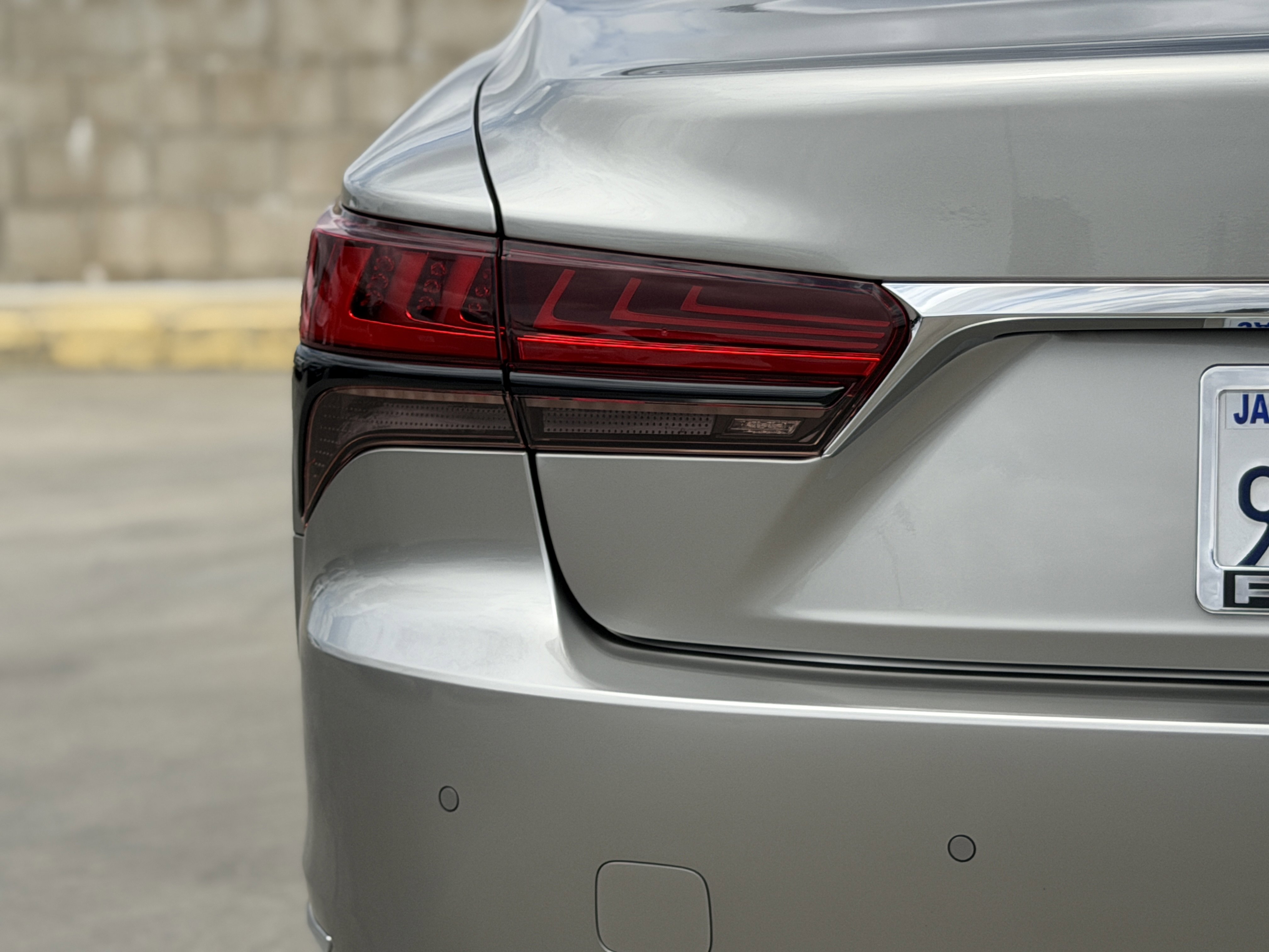 Certified 2022 Lexus LS 500 w/ Cold Weather Package (CK) RWD image 11