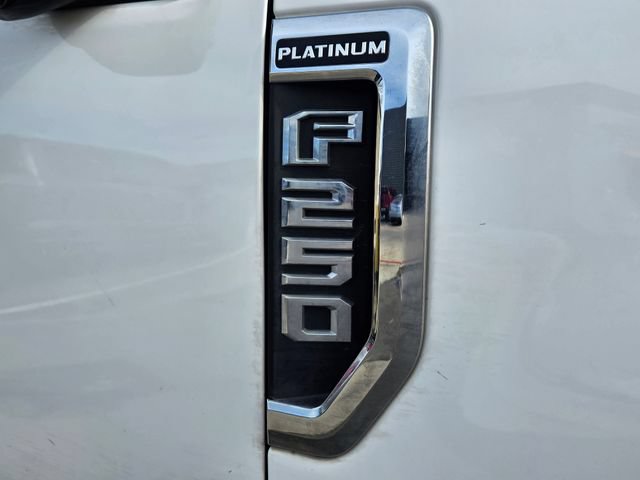 Used 2022 Ford F250 Platinum AWD/4WD image 3
