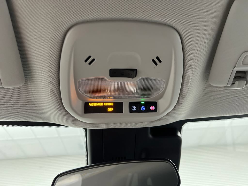 Used 2025 Chevrolet Trax LT FWD image 60